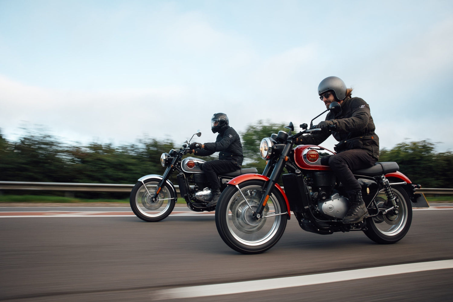 A Detailed Review of the BSA Gold Star: Modern Meets Classic